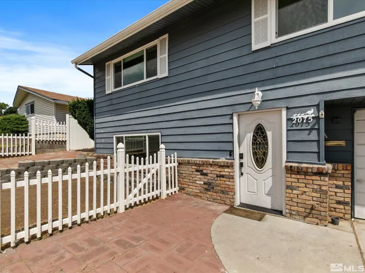 2075 6th St, Reno, Nevada 89503, 4 Bedrooms Bedrooms, ,2 BathroomsBathrooms,Residential,For Sale,6th St,240010004