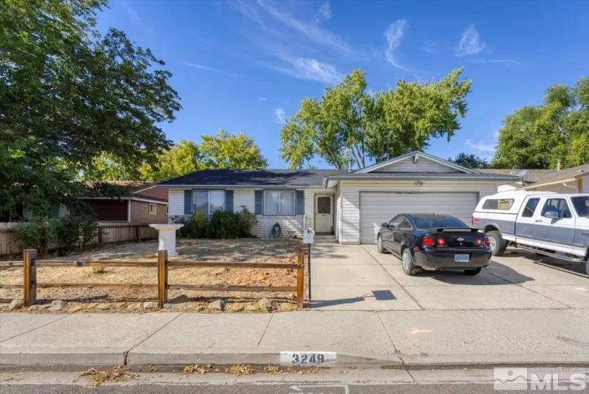 3249 Saltern Way, Sparks, Nevada 89431, 3 Bedrooms Bedrooms, ,2 BathroomsBathrooms,Residential,For Sale,Saltern Way,240013657