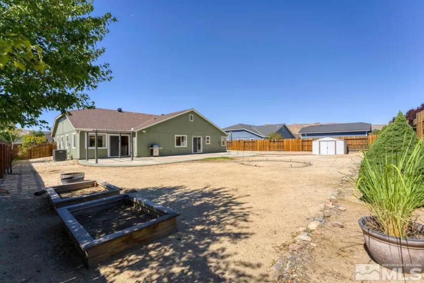 2290 Lanstar Dr, Sparks, Nevada 89441, 4 Bedrooms Bedrooms, ,3 BathroomsBathrooms,Residential,For Sale,Lanstar Dr,240011791