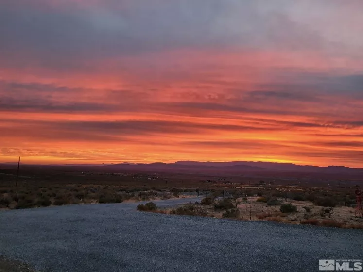 12710 Carson, Lovelock, Nevada 89419, 3 Bedrooms Bedrooms, ,2 BathroomsBathrooms,Residential,For Sale,Carson,240013661