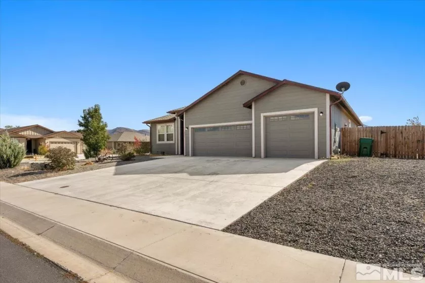 1021 Ryegrass Road, Dayton, Nevada 89403, 3 Bedrooms Bedrooms, ,2 BathroomsBathrooms,Residential,For Sale,Ryegrass Road,240013671