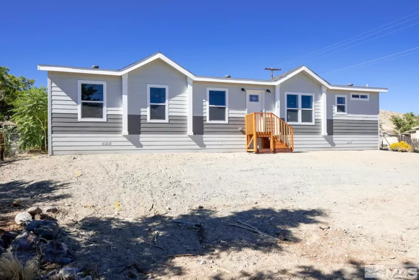 118 4Th Ave, Yerington, Nevada 89447, 3 Bedrooms Bedrooms, ,2 BathroomsBathrooms,Residential,For Sale,4Th Ave,220013938