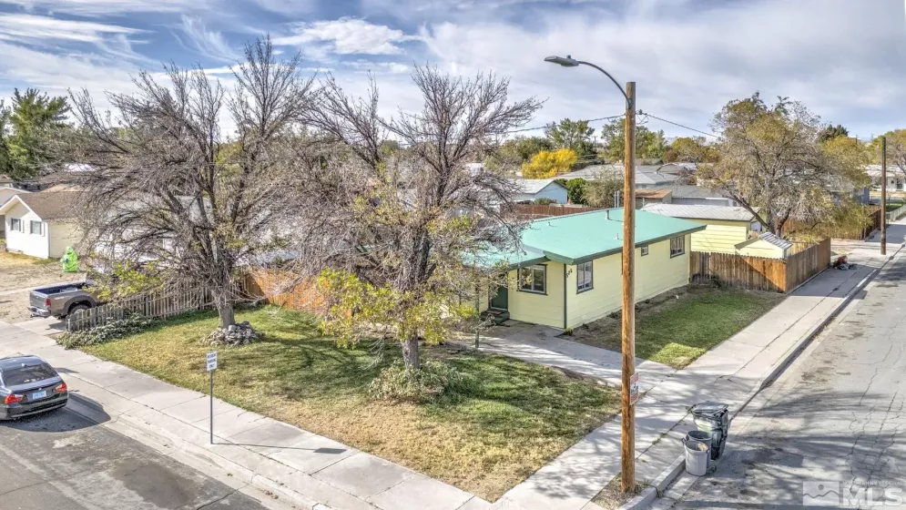 525 B Street, Fallon, Nevada 89406, 3 Bedrooms Bedrooms, ,1 BathroomBathrooms,Residential,For Sale,B Street,240013759