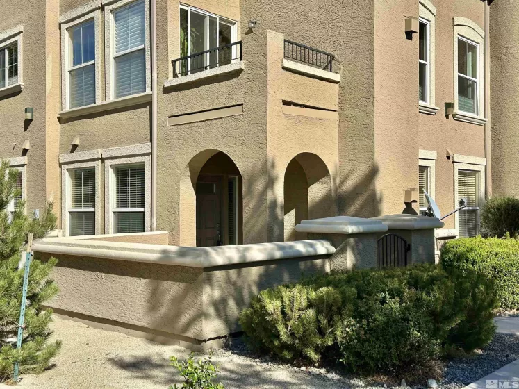 9050 Double R Boulevard, Reno, Nevada 89521, 2 Bedrooms Bedrooms, ,2 BathroomsBathrooms,Residential,For Sale,Double R Boulevard,240013757