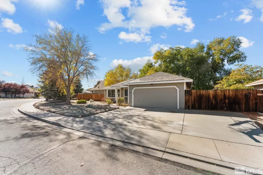 1642 Salmon Dr, Carson City, Nevada 89701, 3 Bedrooms Bedrooms, ,2 BathroomsBathrooms,Residential,For Sale,Salmon Dr,240013776