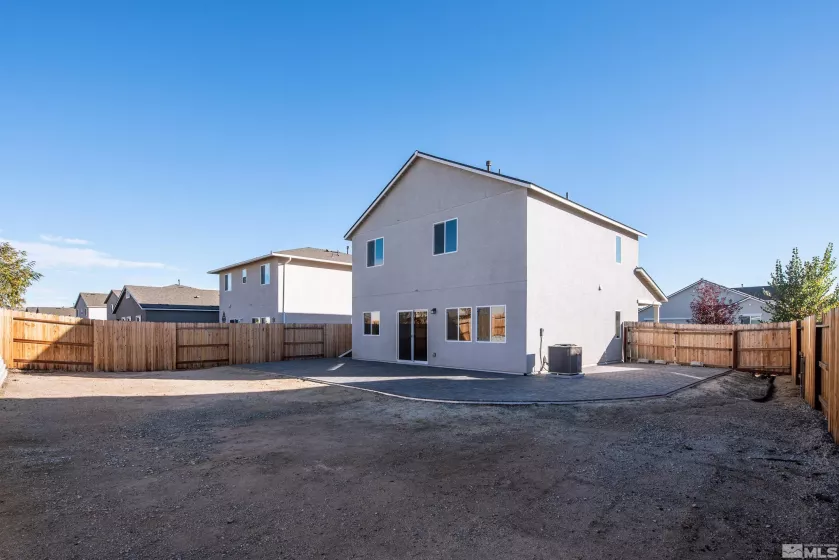 1312 Hickory Tree Dr, Sparks, Nevada 89436, 3 Bedrooms Bedrooms, ,2 BathroomsBathrooms,Residential,For Sale,Hickory Tree Dr,240013806