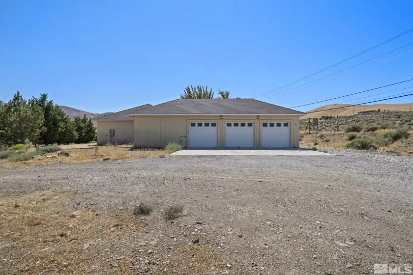 201 Rhodes Road, Reno, Nevada 89521, 3 Bedrooms Bedrooms, ,2 BathroomsBathrooms,Residential,For Sale,Rhodes Road,240011153