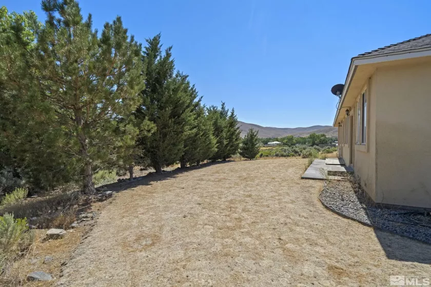 201 Rhodes Road, Reno, Nevada 89521, 3 Bedrooms Bedrooms, ,2 BathroomsBathrooms,Residential,For Sale,Rhodes Road,240011153