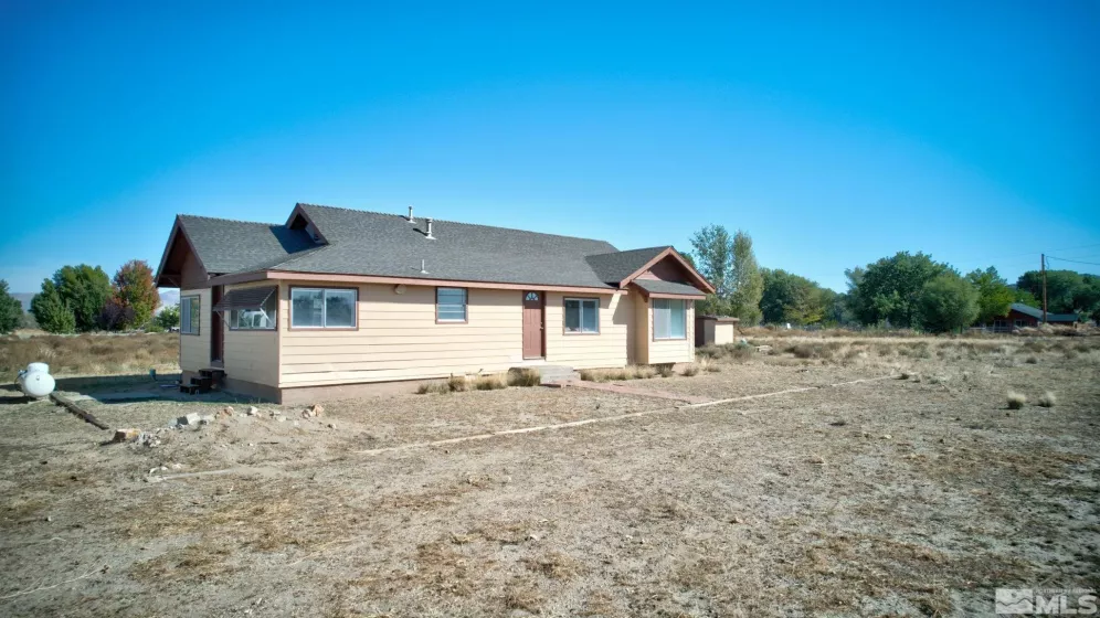 10 Peeples Lane, Yerington, Nevada 89447, 3 Bedrooms Bedrooms, ,2 BathroomsBathrooms,Residential,For Sale,Peeples Lane,240013840