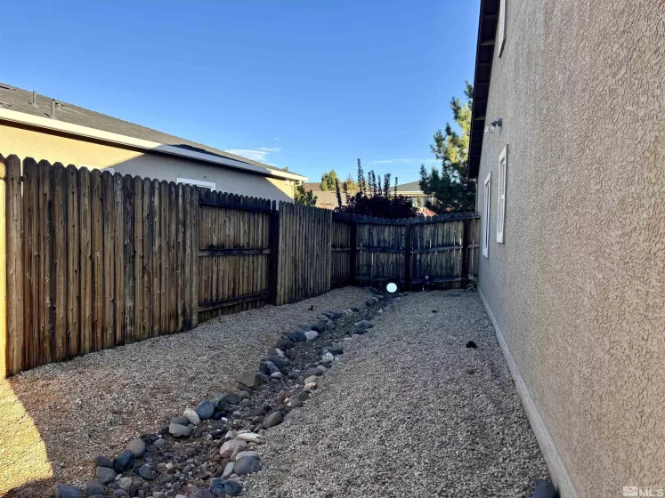 5475 Summer Sun Ln, Sun Valley, Nevada 89433, 3 Bedrooms Bedrooms, ,2 BathroomsBathrooms,Residential,For Sale,Summer Sun Ln,240013862