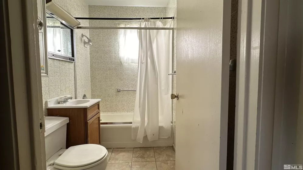 110 Harrison St, Hawthorne, Nevada 89415, 3 Bedrooms Bedrooms, ,1 BathroomBathrooms,Residential,For Sale,Harrison St,240013889