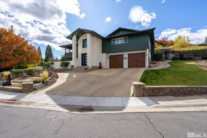 3100 Solari Dr, Reno, Nevada 89509, 4 Bedrooms Bedrooms, ,2 BathroomsBathrooms,Residential,For Sale,Solari Dr,240013906