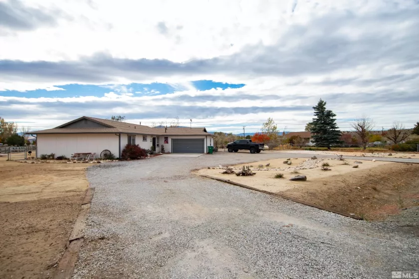 11720 Chesapeake, Reno, Nevada 89506, 3 Bedrooms Bedrooms, ,2 BathroomsBathrooms,Residential,For Sale,Chesapeake,240013917