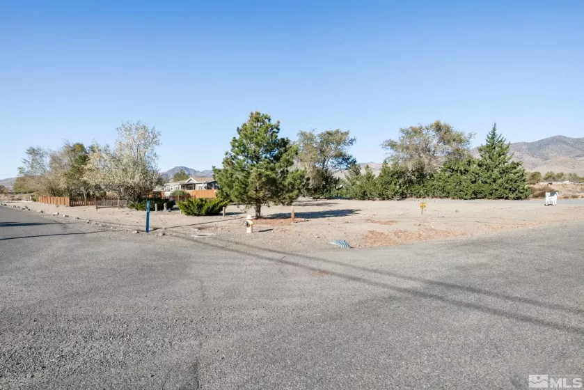 227 Mark Twain Avenue, Dayton, Nevada 89403, 3 Bedrooms Bedrooms, ,2 BathroomsBathrooms,Residential,For Sale,Mark Twain Avenue,240013924