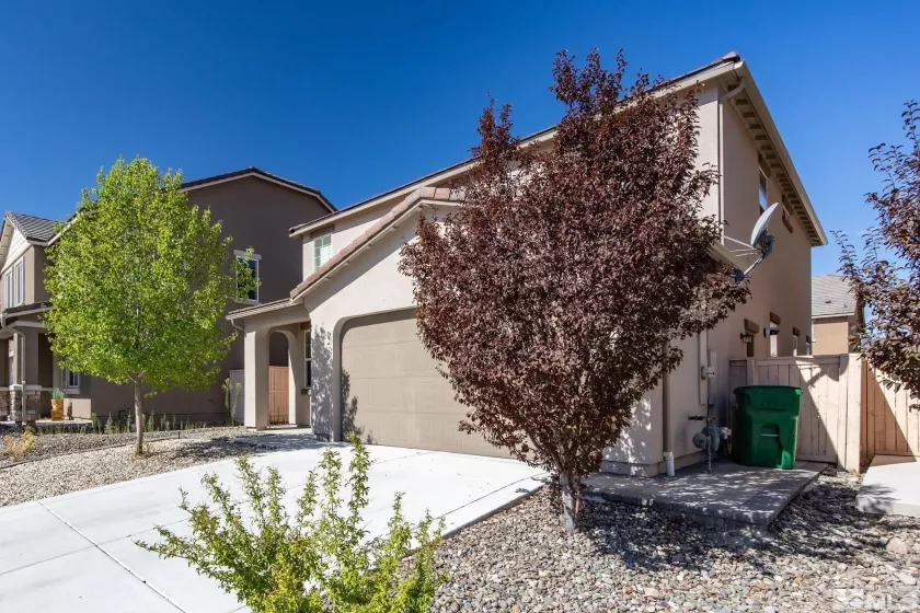 9723 Belville Dr, Reno, Nevada 89521, 4 Bedrooms Bedrooms, ,3 BathroomsBathrooms,Residential,For Sale,Belville Dr,240013938