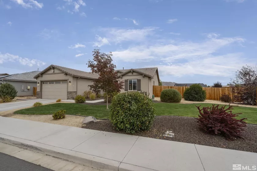 1181 Spruce Meadows Dr, Sparks, Nevada 89441, 3 Bedrooms Bedrooms, ,2 BathroomsBathrooms,Residential,For Sale,Spruce Meadows Dr,240013966