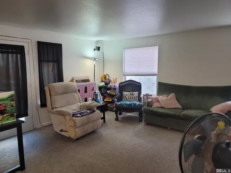 1690 Round Up Rd, Fernley, Nevada 89408, 3 Bedrooms Bedrooms, ,2 BathroomsBathrooms,Residential,For Sale,Round Up Rd,240013965