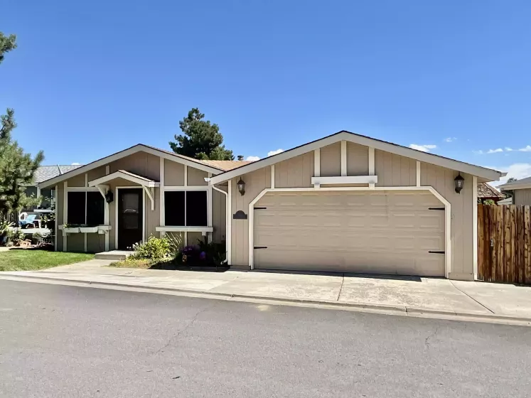 102 Cabernet Parkway, Reno, Nevada 89512, 2 Bedrooms Bedrooms, 9 Rooms Rooms,2 BathroomsBathrooms,Manufactured,Residential,Cabernet Parkway,240013970