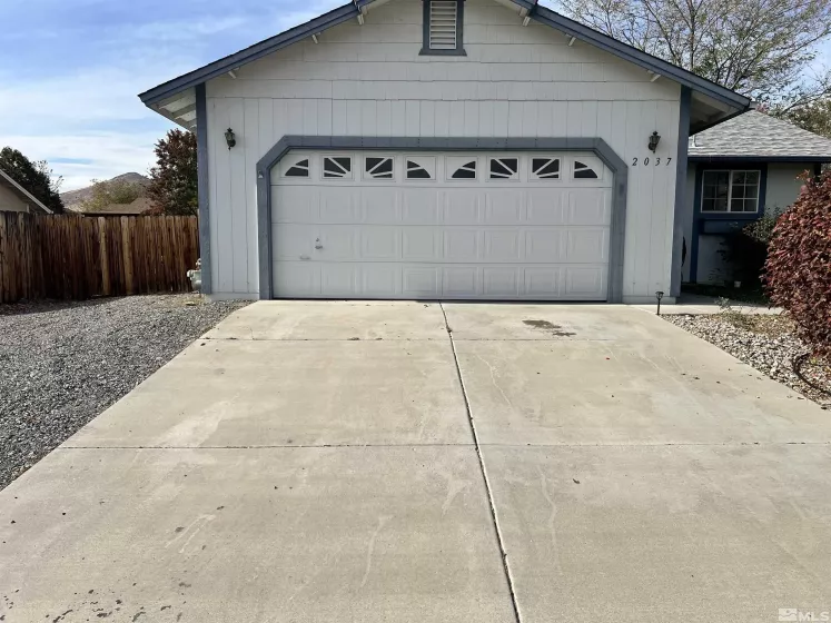 2037 Flycatcher, Sparks, Nevada 89441, 3 Bedrooms Bedrooms, ,2 BathroomsBathrooms,Residential,For Sale,Flycatcher,240012920