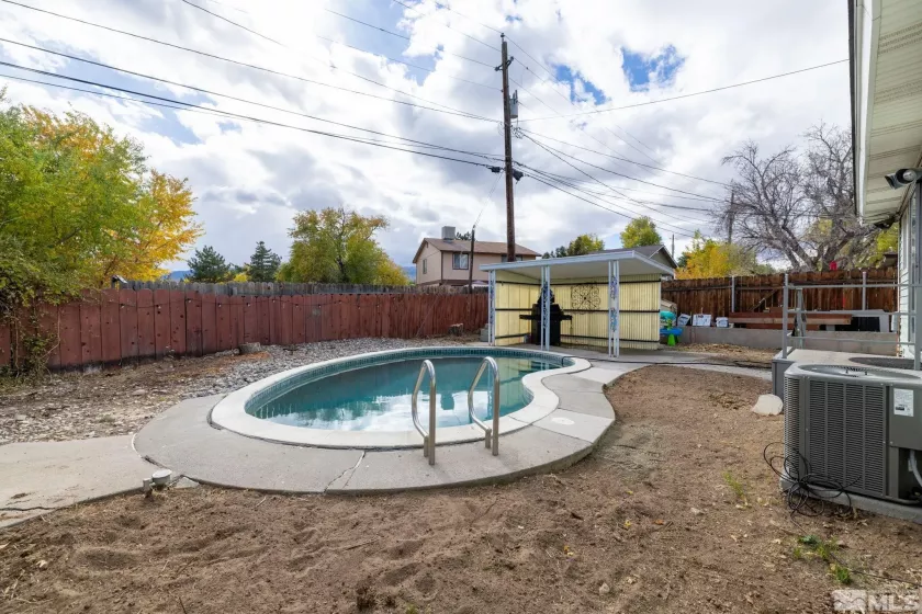 2400 Apollo Way, Reno, Nevada 89503, 3 Bedrooms Bedrooms, ,2 BathroomsBathrooms,Residential,For Sale,Apollo Way,240013981