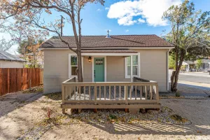 1121 E St, Sparks, Nevada 89431, 2 Bedrooms Bedrooms, ,2 BathroomsBathrooms,Residential,For Sale,E St,240013986