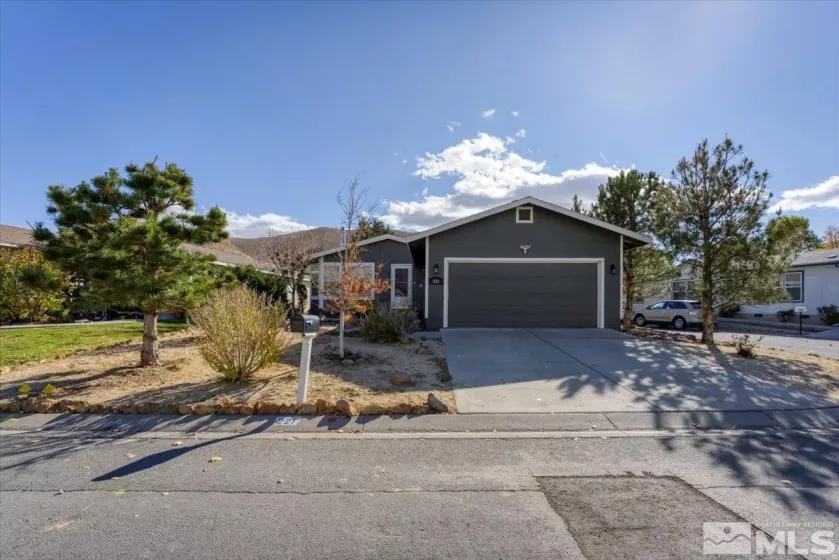 221 Ave De La Demerald, Sparks, Nevada 89434, 2 Bedrooms Bedrooms, ,2 BathroomsBathrooms,Residential,For Sale,Ave De La Demerald,240013991