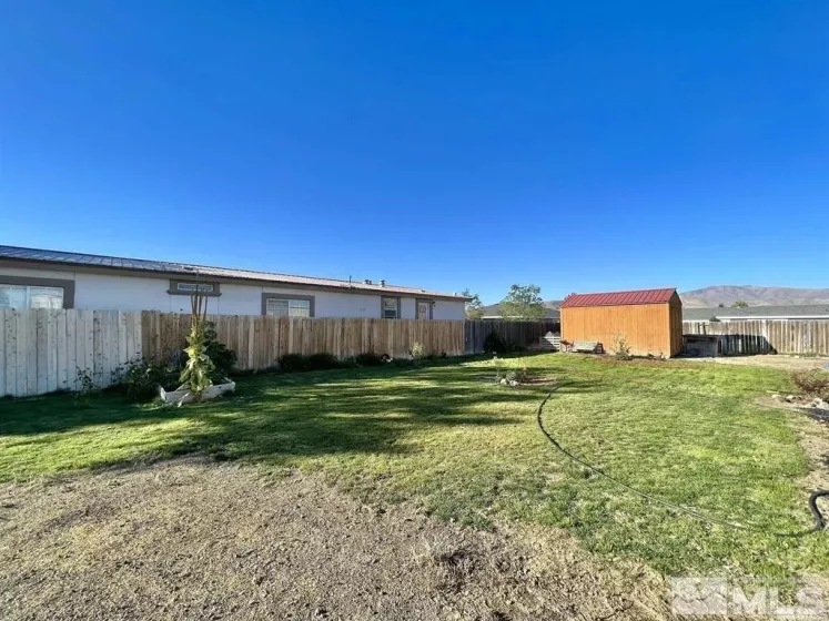 106 Manhattan Dr., Battle Mountain, Nevada 89820, 2 Bedrooms Bedrooms, ,2 BathroomsBathrooms,Residential,For Sale,Manhattan Dr.,240014026