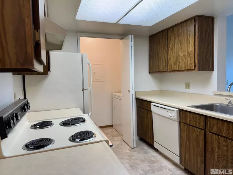 530 E Patriot Blvd, Reno, Nevada 89511, 1 Bedroom Bedrooms, ,1 BathroomBathrooms,Residential,For Sale,E Patriot Blvd,240014042