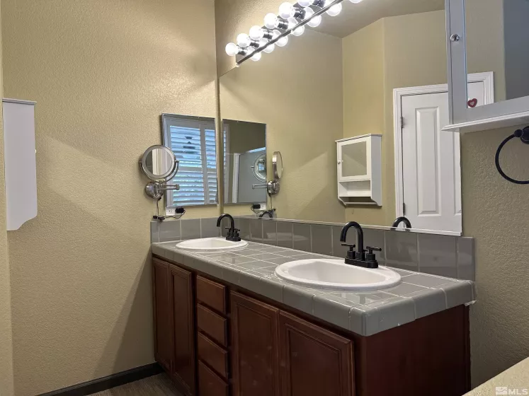 5700 Cathedral Peak Drive, Sparks, Nevada 89436, 3 Bedrooms Bedrooms, ,2 BathroomsBathrooms,Residential,For Sale,Cathedral Peak Drive,240014034