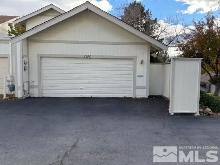 1200 Freddie Ct, Reno, Nevada 89503, 3 Bedrooms Bedrooms, ,2 BathroomsBathrooms,Residential,For Sale,Freddie Ct,240014057