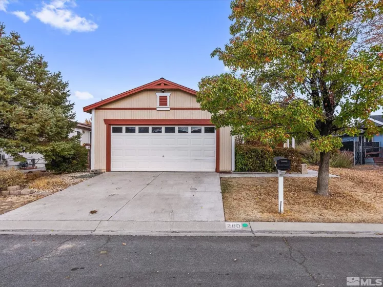 280 Rue De La Divoire, Sparks, Nevada 89434, 2 Bedrooms Bedrooms, ,2 BathroomsBathrooms,Residential,For Sale,Rue De La Divoire,240014069