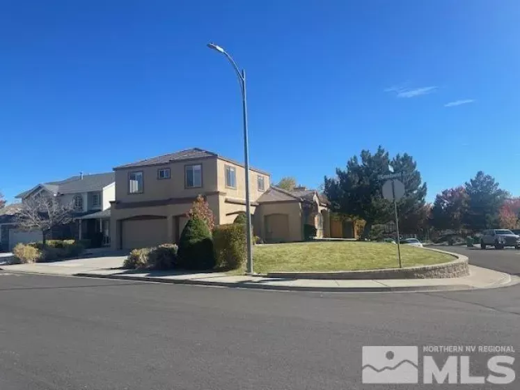 5895 Blue Horizon Drive, Reno, Nevada 89523, 4 Bedrooms Bedrooms, ,2 BathroomsBathrooms,Residential,For Sale,Blue Horizon Drive,240014074