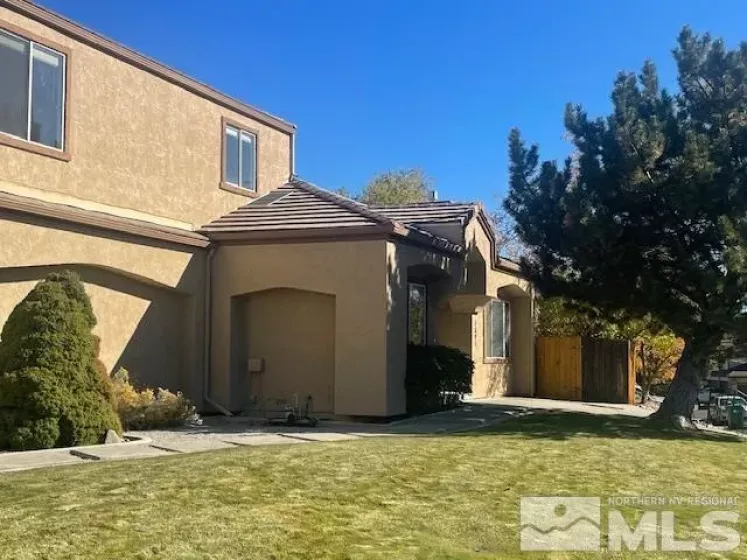 5895 Blue Horizon Drive, Reno, Nevada 89523, 4 Bedrooms Bedrooms, ,2 BathroomsBathrooms,Residential,For Sale,Blue Horizon Drive,240014074