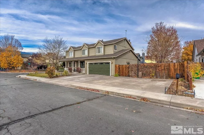 1626 Kingsley Ln, Carson City, Nevada 89701, 4 Bedrooms Bedrooms, ,2 BathroomsBathrooms,Residential,For Sale,Kingsley Ln,240014073