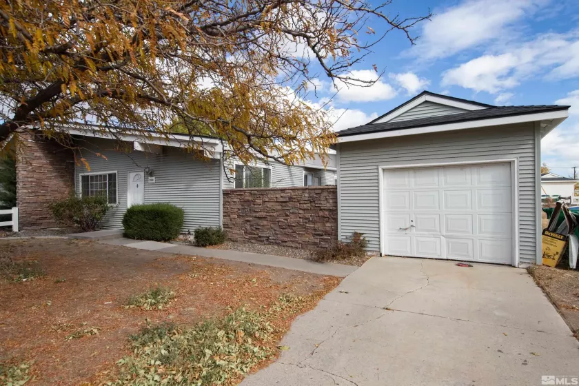 12090 Green Mountain St, Reno, Nevada 89506, 2 Bedrooms Bedrooms, ,1 BathroomBathrooms,Residential,For Sale,Green Mountain St,240014093