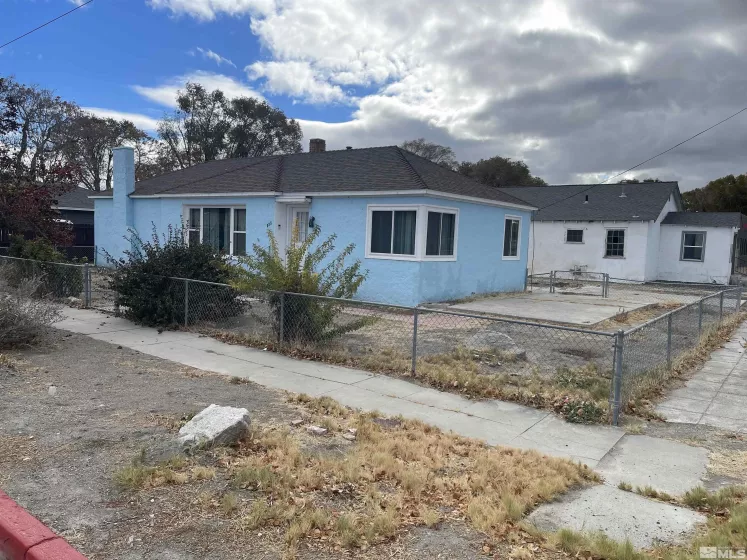 595 Taylor Pl, Lovelock, Nevada 89419, 3 Bedrooms Bedrooms, ,2 BathroomsBathrooms,Residential,For Sale,Taylor Pl,240014095