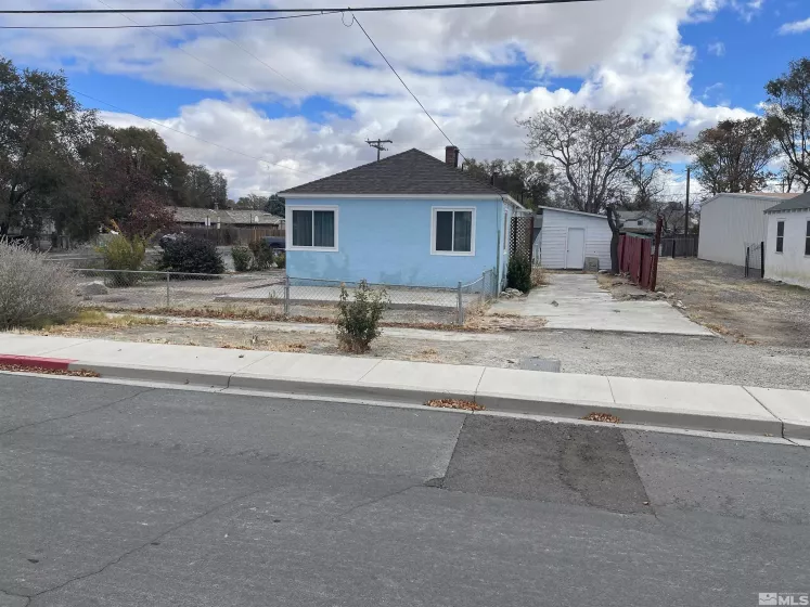 595 Taylor Pl, Lovelock, Nevada 89419, 3 Bedrooms Bedrooms, ,2 BathroomsBathrooms,Residential,For Sale,Taylor Pl,240014095