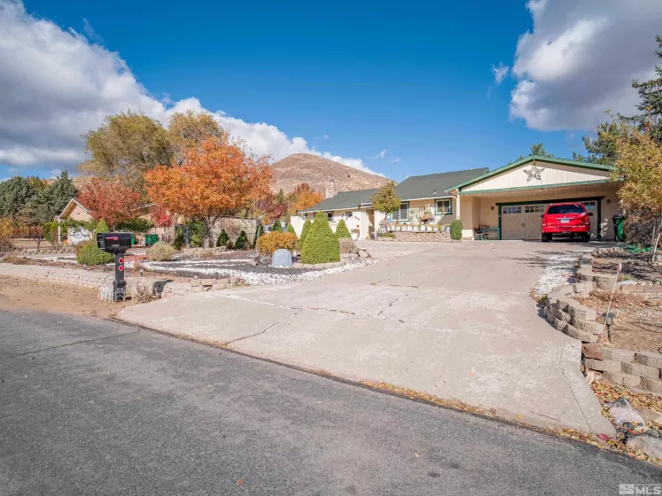 1800 Jefferson Dr, Carson City, Nevada 89706, 3 Bedrooms Bedrooms, ,2 BathroomsBathrooms,Residential,For Sale,Jefferson Dr,240014100