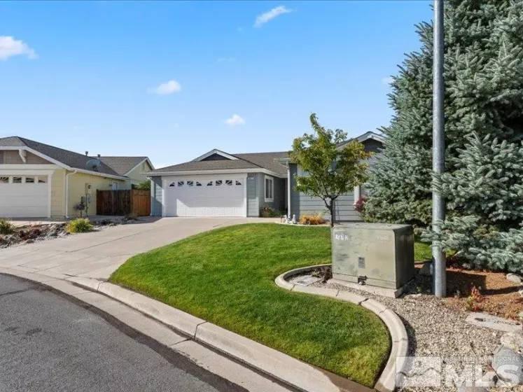 9377 Mustang Trail Drive, Reno, Nevada 89506, 3 Bedrooms Bedrooms, ,2 BathroomsBathrooms,Residential,For Sale,Mustang Trail Drive,240014119