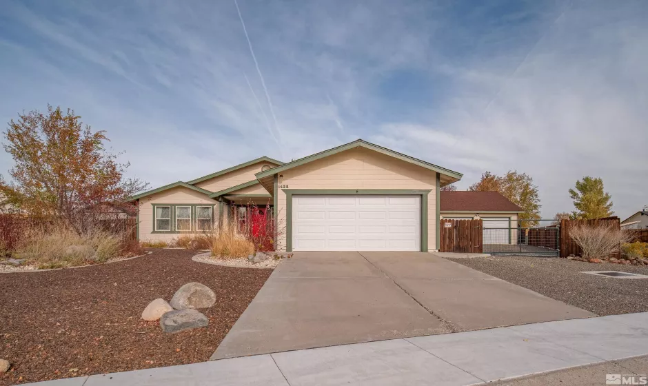 1438 Sally Lane, Gardnerville, Nevada 89460, 4 Bedrooms Bedrooms, ,2 BathroomsBathrooms,Residential,For Sale,Sally Lane,240014124