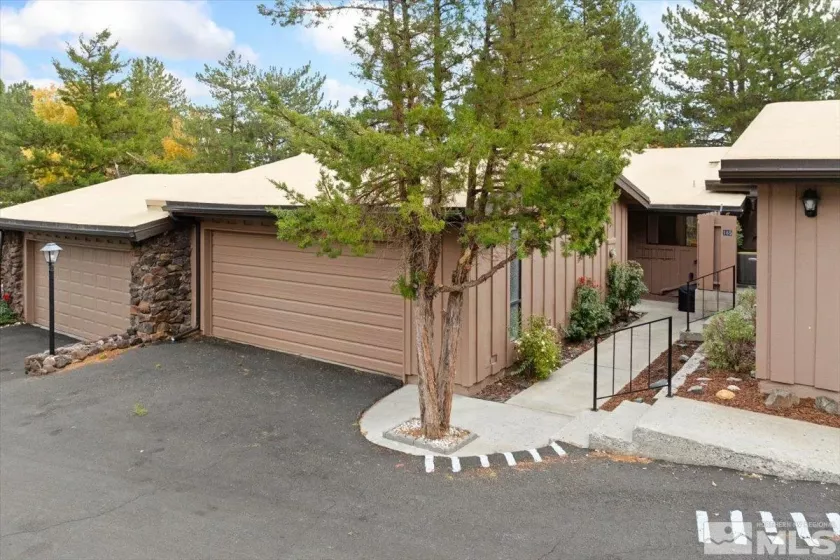 163 Lake Glen, Carson City, Nevada 89703, 2 Bedrooms Bedrooms, ,2 BathroomsBathrooms,Residential,For Sale,Lake Glen,240014134