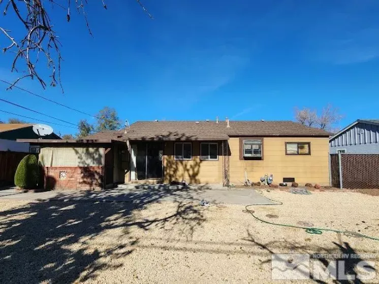 595 Sawyer Way, Sparks, Nevada 89431, 3 Bedrooms Bedrooms, ,1 BathroomBathrooms,Residential,For Sale,Sawyer Way,240014137