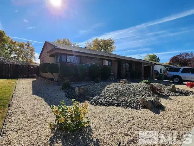 595 Sawyer Way, Sparks, Nevada 89431, 3 Bedrooms Bedrooms, ,1 BathroomBathrooms,Residential,For Sale,Sawyer Way,240014137