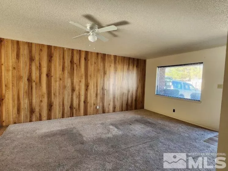 595 Sawyer Way, Sparks, Nevada 89431, 3 Bedrooms Bedrooms, ,1 BathroomBathrooms,Residential,For Sale,Sawyer Way,240014137