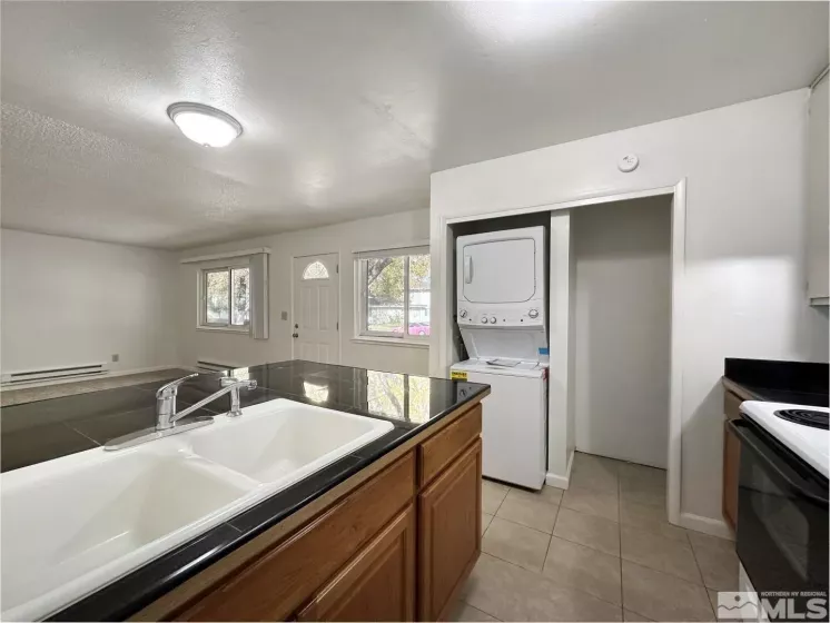 5021 Catalina #1, Reno, Nevada 89502, 2 Bedrooms Bedrooms, ,1 BathroomBathrooms,Residential,For Sale,Catalina #1,240014144