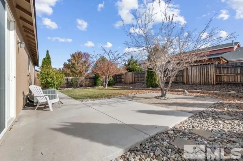 8998 Grisom Way, Reno, Nevada 89506, 3 Bedrooms Bedrooms, ,2 BathroomsBathrooms,Residential Lease,For Lease,Grisom Way,240014179