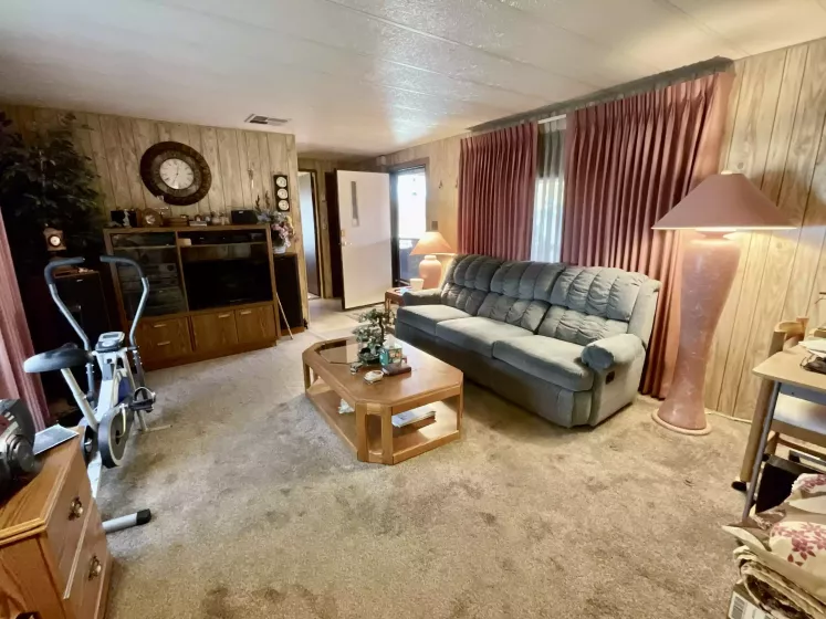 6560 Pyramid Hwy #32, Sparks, Nevada 89436, 2 Bedrooms Bedrooms, 9 Rooms Rooms,2 BathroomsBathrooms,Manufactured,Residential,Pyramid Hwy #32,240014190