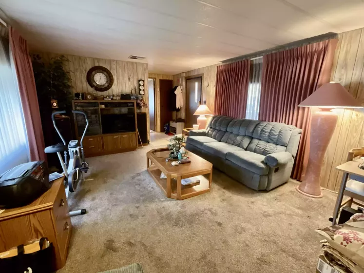 6560 Pyramid Hwy #32, Sparks, Nevada 89436, 2 Bedrooms Bedrooms, 9 Rooms Rooms,2 BathroomsBathrooms,Manufactured,Residential,Pyramid Hwy #32,240014190