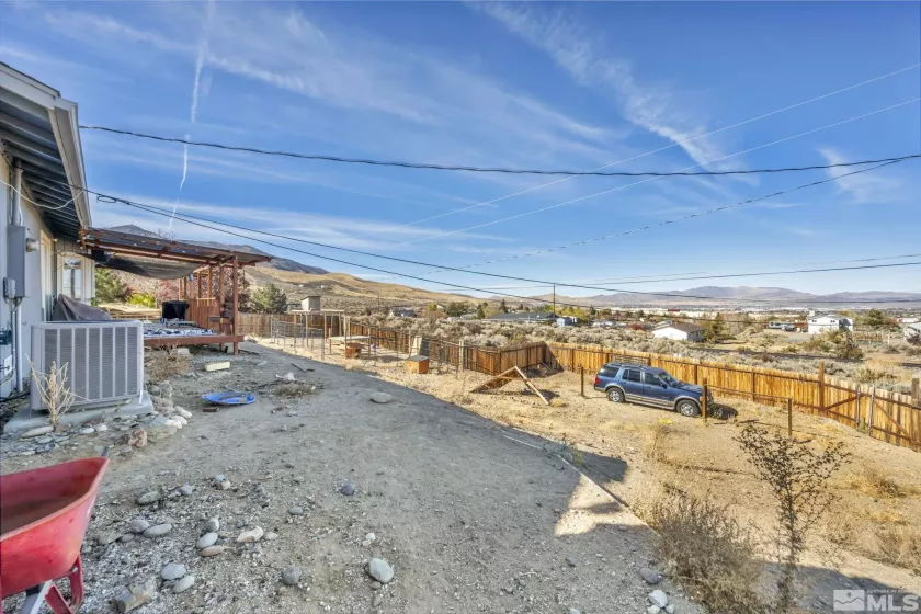 8095 Blackfoot Way, Reno, Nevada 89506, 3 Bedrooms Bedrooms, ,2 BathroomsBathrooms,Residential,For Sale,Blackfoot Way,240014201