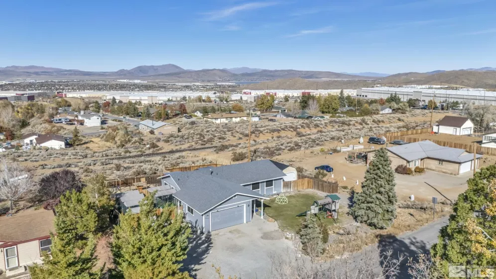 8095 Blackfoot Way, Reno, Nevada 89506, 3 Bedrooms Bedrooms, ,2 BathroomsBathrooms,Residential,For Sale,Blackfoot Way,240014201